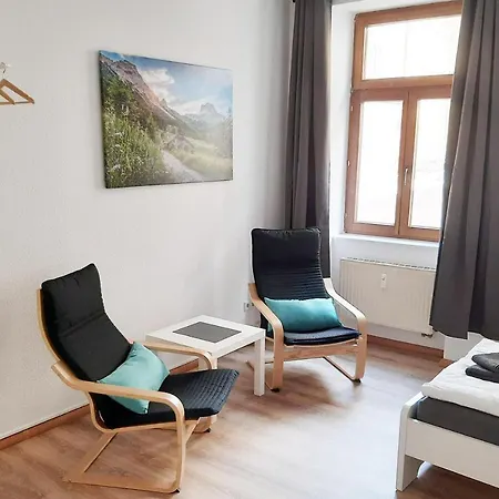 Cozy 2 In *